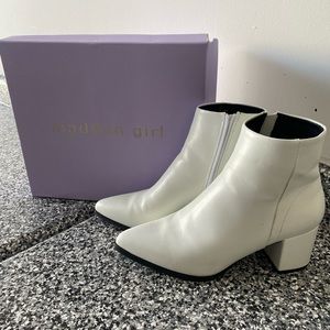 Madden Girl White Ankle Boots Size 8